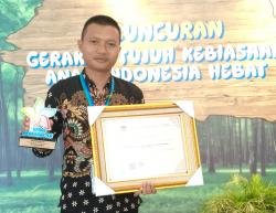 Hebat! Guru SD di Lumajang Raih Juara Nasional Lomba Cipta Lagu Anak Nusantara