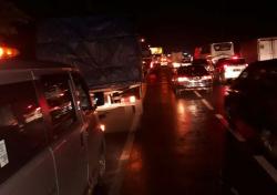 Urai Kepadatan Kendaraan Arus Balik, Contraflow Diberlakukan di Ruas Jalan Tol Japek Arah Jakarta