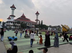 Pemkab Cianjur Akan Ubah Alun-alun Menyerupai Masjid Nabawi