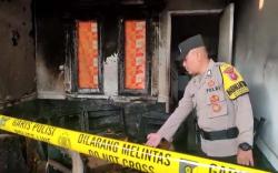 Rumah Janda Kembang Dibakar Gegara Cinta Pria Ini Diputus 