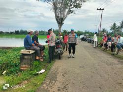 Kapolsek Trienggadeng dan Wakil Bupati Terpilih Bersama Muspika Bahu membahu Bersihkan Saluran Air