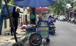 Pedagang Jajanan di Luar Sekolah dan Kantin Terdampak Ujicoba Makan Bergizi Gratis