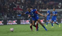 Gustavo Franca Cetak Gol Telat, Persib Tahan Imbang Bali United 1-1