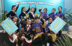 Tim Tari Clique dan Sogenzi Juara National Dance Competition iForte Regional Surabaya