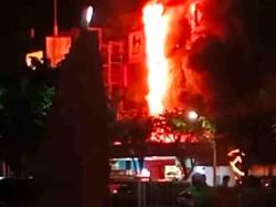 Mall Terbesar di Kota Cirebon Terbakar, Pengunjung Panik