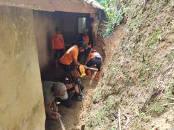 Hujan Deras Picu Longsor di Rajadesa Ciamis, Dinding Rumah Warga Jebol