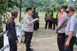 Dukung Produktivitas Petani, Kapolres Pidie Jaya Tinjau Lahan Jagung Potensial