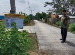 Desa Kalisapu Cirebon Bangun Jalan Rabat Beton, Warga Sambut Antusias