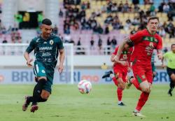 Hasil PSS Sleman vs Persebaya Surabaya di Liga 1 2024-2025: Super Elja Tumbangkan Bajul Ijo 3-1