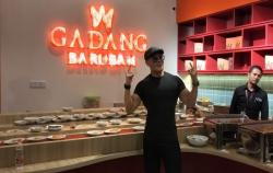 Lirik Bekasi, Deddy Corbuzier Buka Restoran Padang di Pollux Mall Cikarang