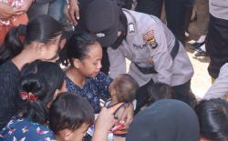 Aksi Simpatik Polisi Wanita di PTPN I Regional 7 Desa Sidosari 