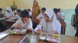 2.787 Siswa di Solo Nikmati Program Makan Bergizi Perdana