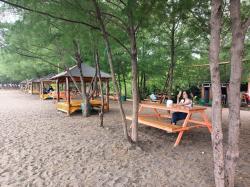 Greenthing Beach, Wisata Pantai di Probolinggo Yang Namanya Diadopsi dari Dusun Hilang