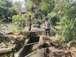 Petir Menyambar, Balita di Jombang Hilang Saat Mandi Hujan di Sekitar Rumahnya