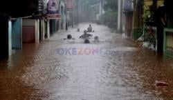 Banjir Terjang 20 Kecamatan di Lampung, 2 Warga Tewas Usai Tersengat Listrik dan Terseret Arus