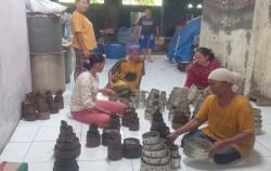 Jelang Imlek, Produsen Kue Keranjang di Cikarang Ini Banjir Orderan Konsumen dari Jakarta-Bandung