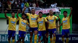 Gol Jose Wilkson dan Dicky Antarkan Gresik United Puncaki Grup J