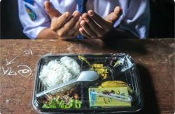 Program Makan Bergizi Gratis Tetap Berjalan Selama Ramadan, Siswa Dapat Membawa Pulang Hidangan