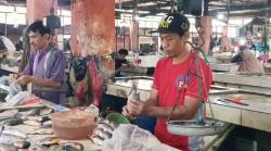 Harga Ikan Melonjak di Pasar Kranggot Cilegon, Pedagang Khawatir Dampaknya Semakin Parah!