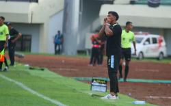 Zulkifli Syukur Optimis Persela Bangkit Saat Lawan Persijap