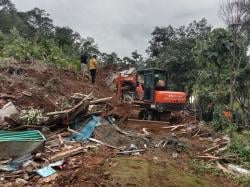 Bocah Perempuan jadi Korban Longsor di Jombang, Ditemukan Meninggal Tertimbun