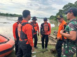 Pencarian Kakek di Kanor yang Terseret Bengawan Solo Diperluas Hingga 30 Kilometer