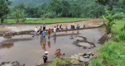 Miris !! Penemuan Megalitik Kubur Lempeng Batu Zaman Prasejarah Diwarnai Penjarahan Oleh Warga