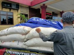 Polres Probolinggo Gagalkan Pendistribusian Pupuk Subsidi Tidak Berizin, Tiga Orang Diamankan