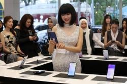 Samsung Bumilindo Hadirkan Pengalaman Langsung Samsung Galaxy S25 Series di Surabaya