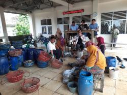 Pendangkalan Saluran Air di Pantura Subang Sebabkan Produksi Ikan Turun Drastis