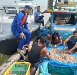 Satpolairud Imbau Nelayan Berhati-hati Beraktivitas di Laut