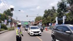 Hari ke-2 Libur Panjang, Satlantas Polres Garut Terapkan Sistem One Way Sebanyak 7 Kali