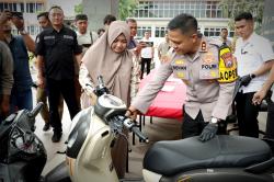 Tangis Haru Ibu Eva, Motor yang Dicuri Kembali Berkat Kerja Cepat Polisi