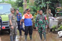 Pemkab Garut Gerak Cepat Tangani Pasca Banjir Melanda Kampung Cimacan