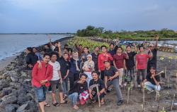 Gelar Kaderisasi Tingkat Dasar, GMNI Subang Lakukan Penanaman Pohon Mangrove