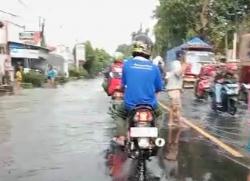 Sungai Pulo Lor Meluap, Jalan Raya Nasional di Jombang Tergenang, Begini Kondisinya