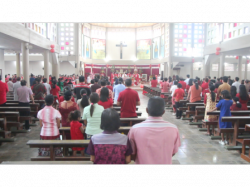 Bersama Umat Katolik Warga Tionghoa di Kabupaten Belu NTT  Rayakan Imlek,di Gereja Katederal Atambua