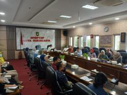 Rapat Bersama DPMPTSP Surakarta, Kemenkum Jateng Evaluasi Pemberian Layanan di MPP Surakarta