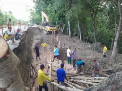 Longsor Ancam Lahan Pertanian dan Rumah Warga di Desa Sopo-TTS