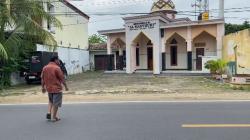 Geger! Bayi Laki-laki Ditemukan di Dalam Kardus di Teras Musholla di Tuban