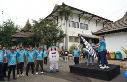 Perkenalkan KA Madiun Jaya, PT KAI DAOP 7 Madiun Gelar Jalan Sehat Bersama