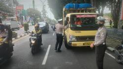 Lagi, Satlantas Polres Gresik Tindak 43  Pengemudi Truk Melanggar Jam Operasiona