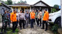 Pemprov Jatim Buka Opsi Relokasi Warga Terdampak Tanah Gerak di Pasuruan, Lokasinya Belum Ditentukan