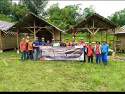 Ajak Masyarakat Bangkit Pasca Banjir Bandang, Perwira Kilang Balongan Bangun Huntara di Sukabumi