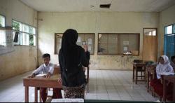 Ruang Kelas Rusak Bertahun-tahun, Siswa SDN Cioray Tasikmalaya Was-Was