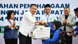 Bey Machmudin Beri Bonus untuk Peraih Medali di PON XXI dan PEPARNAS XVII 2024