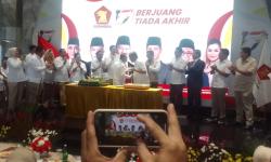 Tutup Peringatan HUT ke 17 Partai Gerindra di DPR, Muzani Serukan Jangan Jauh Dari Rakyat