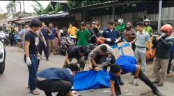 Tragis! Gegara Jalan Rusak Wanita Pesepeda Motor Meninggal Dunia Terlindas Truk di Cileungsi Bogor