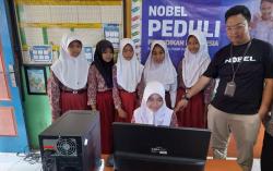 Peduli Pendidikan, PT Nobel Riggindo Samudra Bagikan Komputer ke Sekolah di KBB