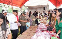 Warga Tabang Serbu Gerakan Pasar Murah Pemprov Sulbar